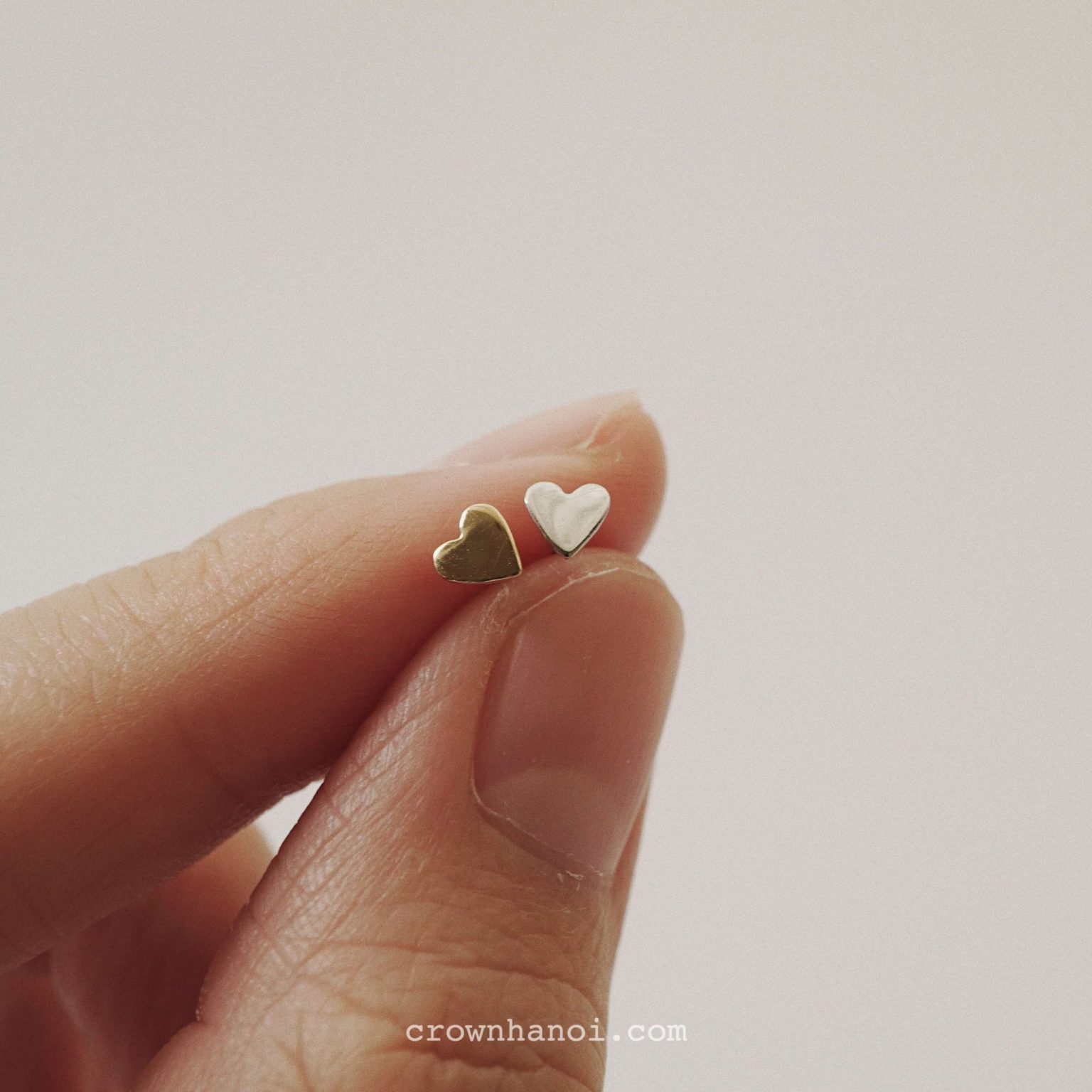Heart collection TINY HEART EARRINGS
